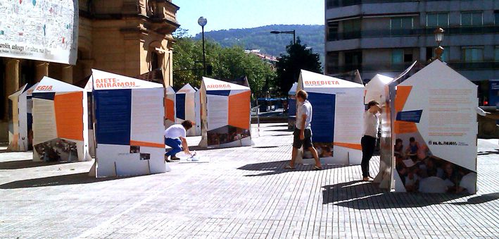 expo carton cartonLAB (2) Mini ciudad de cartón. Foto: Vito021