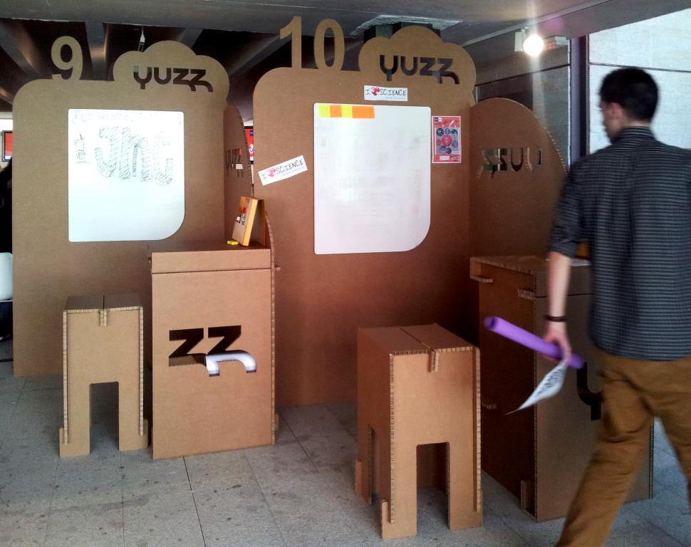 Yuzz_cartonlab_stands carton (9)