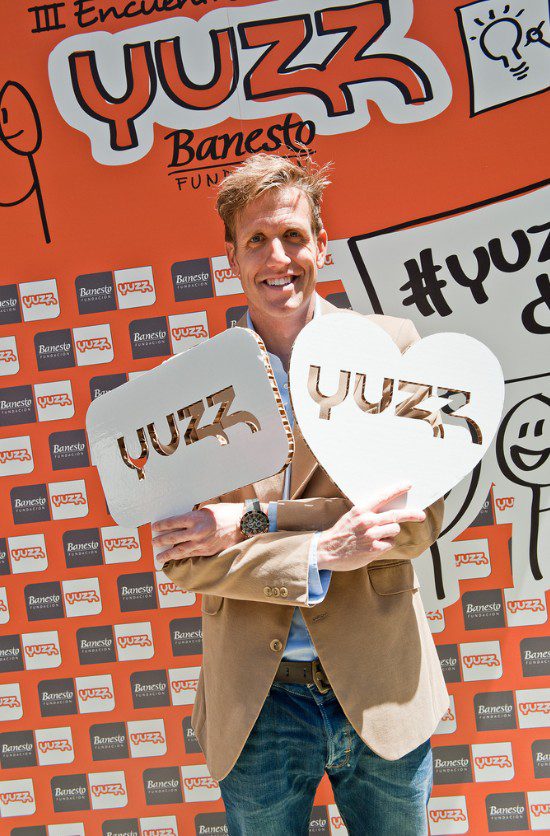 Yuzz_cartonlab_stands carton_yuzzing (3)