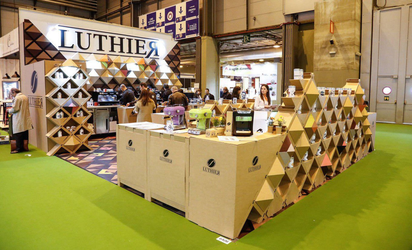 stand de cartón para Cafés Luthier en Salón Gourmets