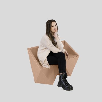 FACETA Banco - Acabado Kraft - Vista con persona