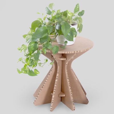 BRASILIA Mesa auxiliar - Acabado Kraft - Vista principal en uso