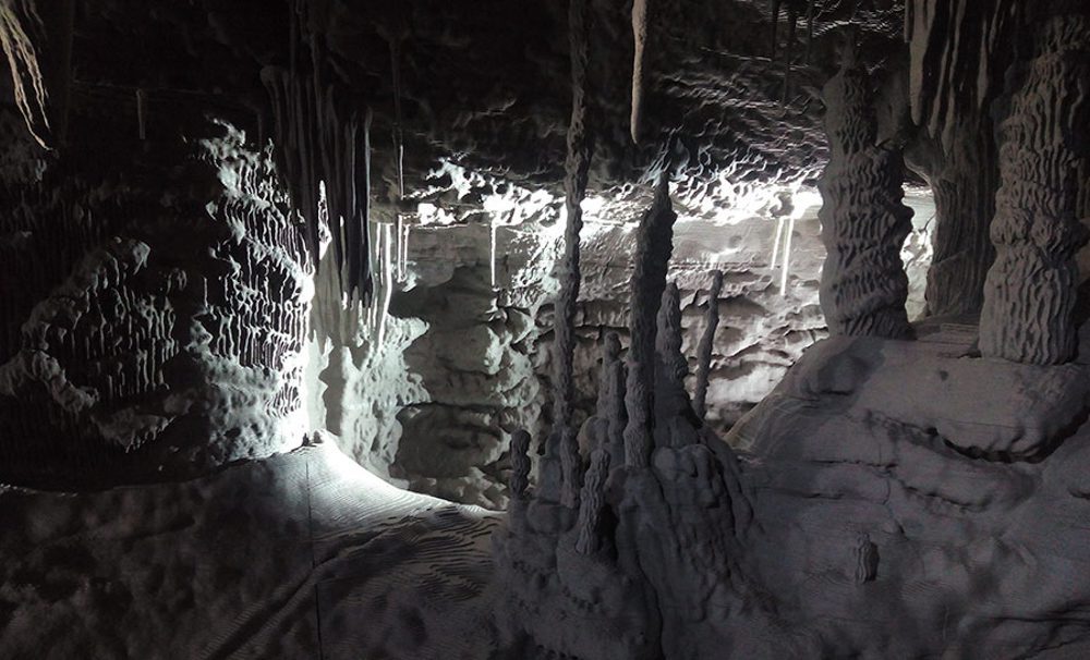 Cueva de cartón