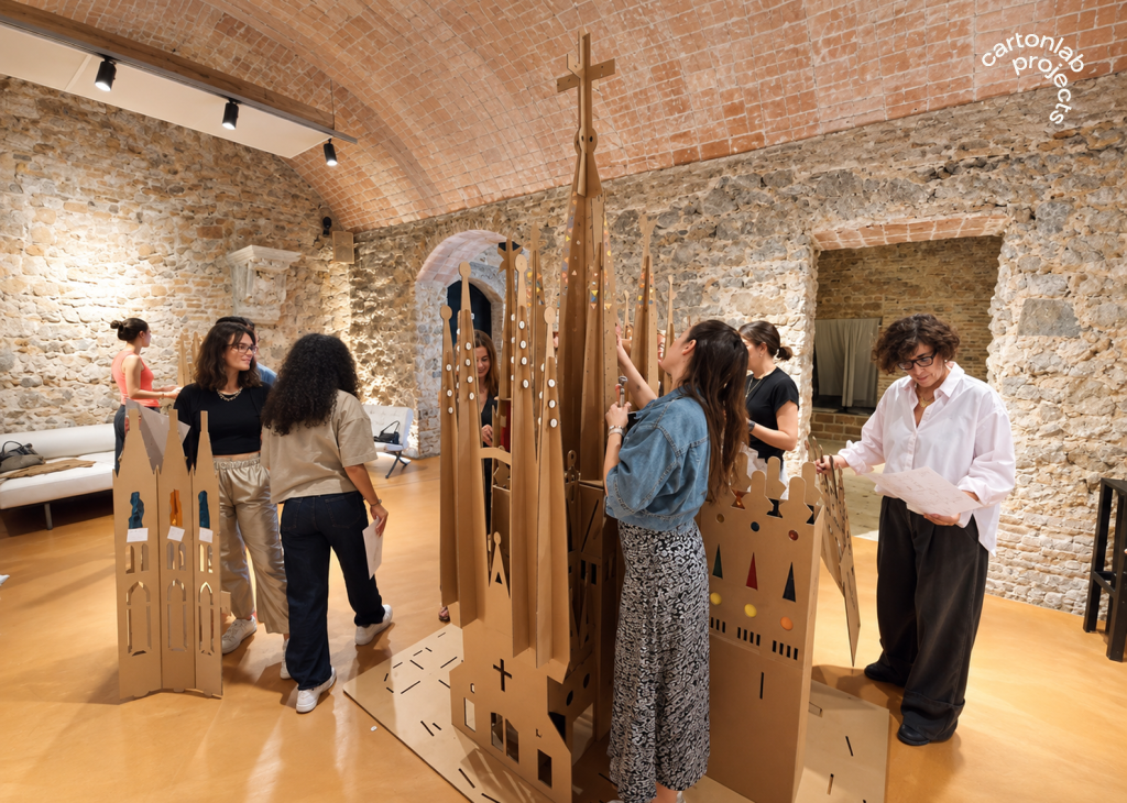 Gaudi-BCN_Experience_montaje_pieza_secundaria